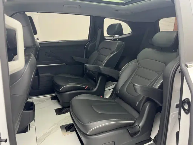 Hyundai Custo — Фото автомобиля 7