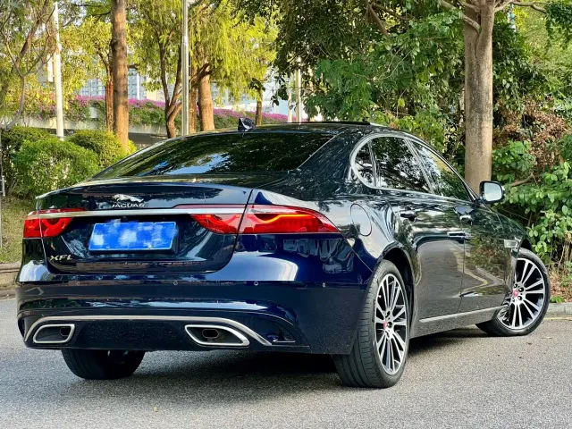 Jaguar XFL — Фото автомобиля 4