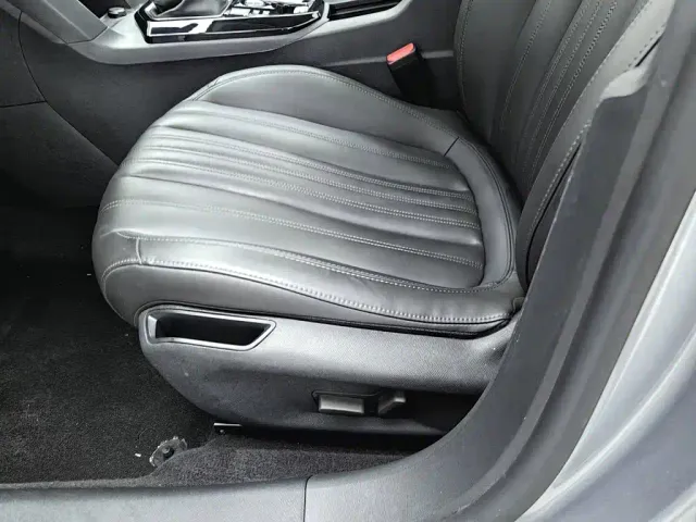 Peugeot 408 — Фото автомобиля 20
