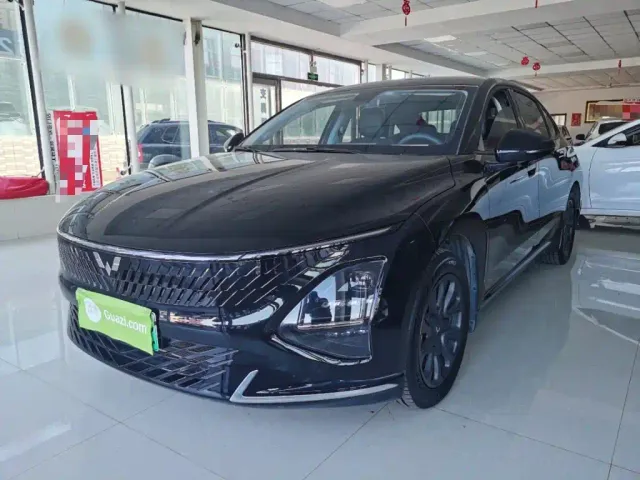 Фотография автомобиля — Wuling Starlight