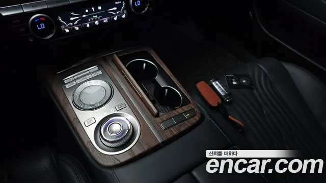 Genesis G80 Бензин 2.5 турбо 2WD — Фото автомобиля 9
