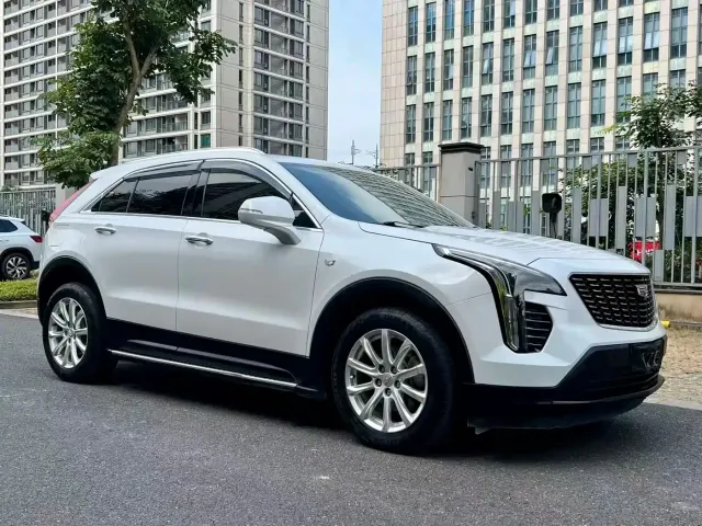 Cadillac XT4 — Фото автомобиля 3