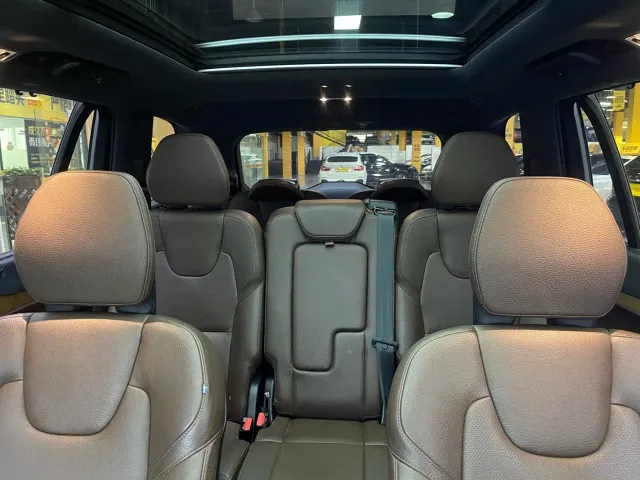 Volvo XC90 — Фото автомобиля 19