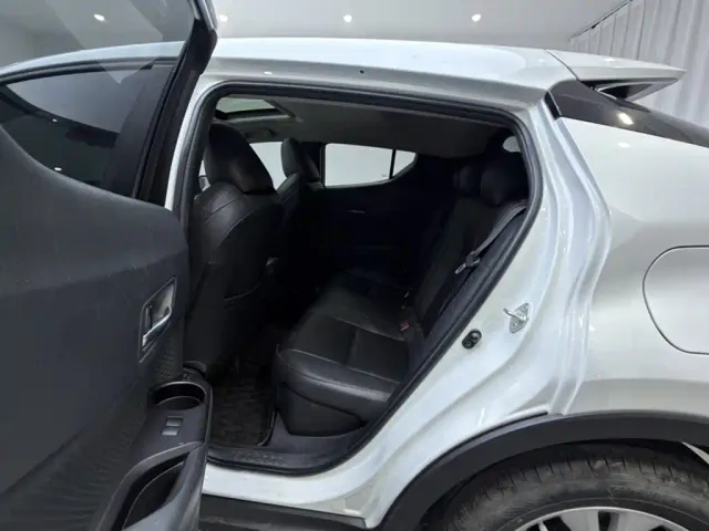 Toyota IZOA — Фото автомобиля 14