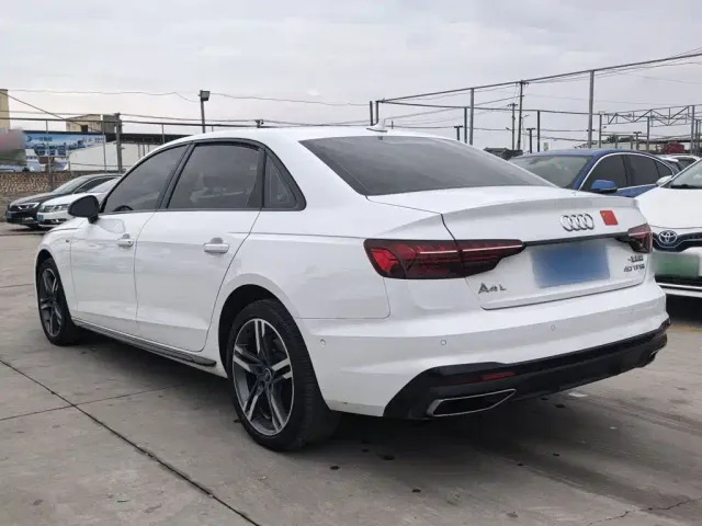 Audi A4L — Фото автомобиля 6