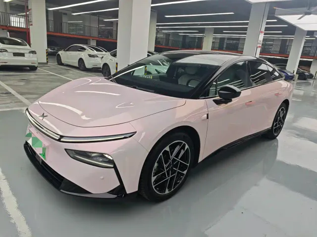Xpeng P7+ — Фото автомобиля 3