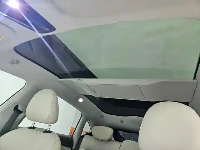 IM Motors LS6 — Фото автомобиля 16