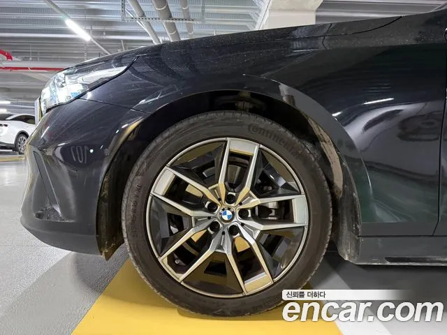 BMW 5 Series G60 — Фото автомобиля 5
