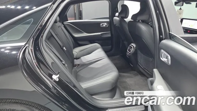 Hyundai Ioniq 6 — Фото автомобиля 17