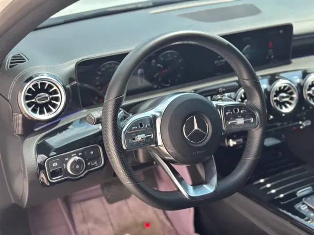 Mercedes-Benz A-Class — Фото автомобиля 6