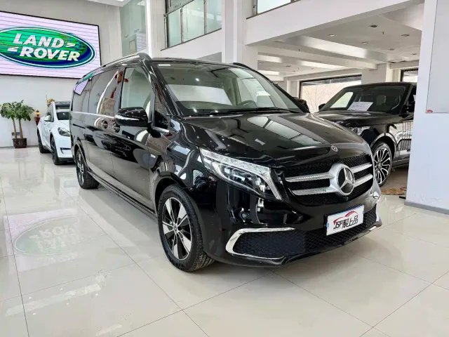 Mercedes-Benz V-Class — Фото автомобиля 3