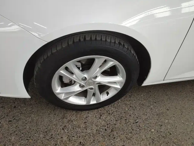 Buick Regal — Фото автомобиля 22