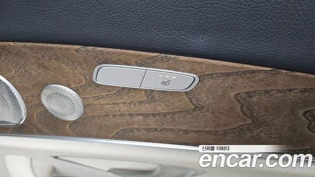 Mercedes-Benz E-Class — Фото автомобиля 18