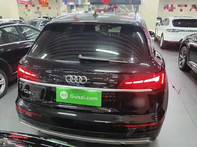 Audi Q5L — Фото автомобиля 3
