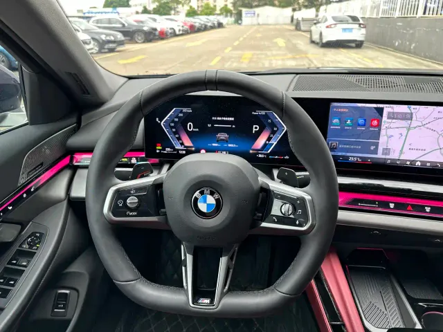 BMW 5 Series — Фото автомобиля 12