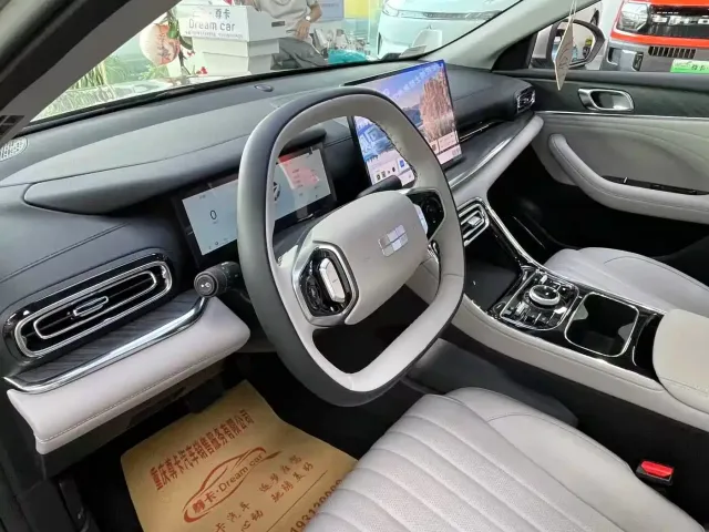 Geely Galaxy Galaxy Stellar 6 2025 Base Version — Фото автомобиля 4