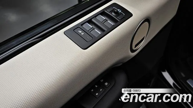 Land Rover Discovery — Фото автомобиля 28