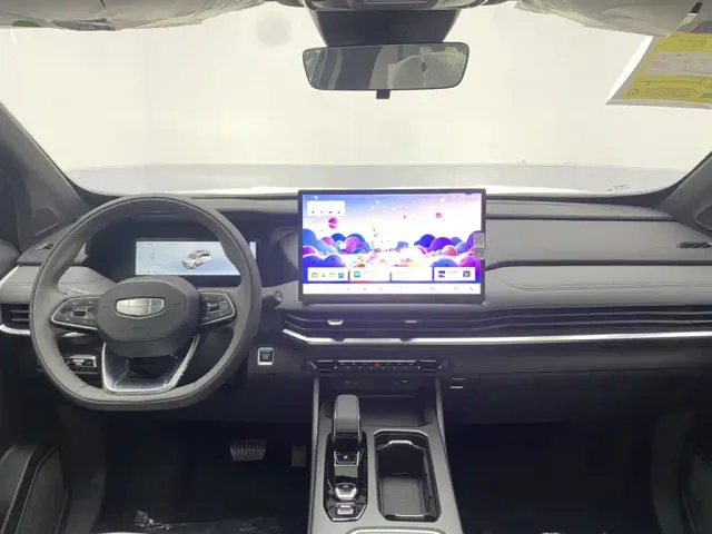 Geely Haoyue L — Фото автомобиля 13
