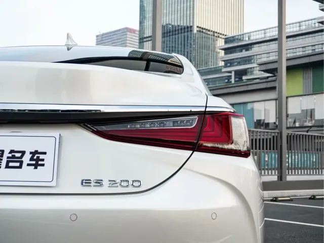 Lexus Lexus ES 2024 200 Premium Edition — Фото автомобиля 8