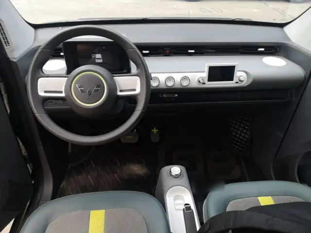 Wuling Hongguang Mini EV — Фото автомобиля 9