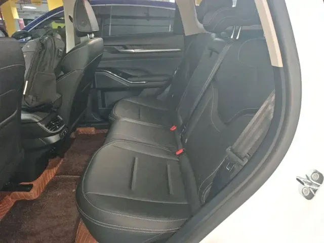 Haval H6 — Фото автомобиля 16