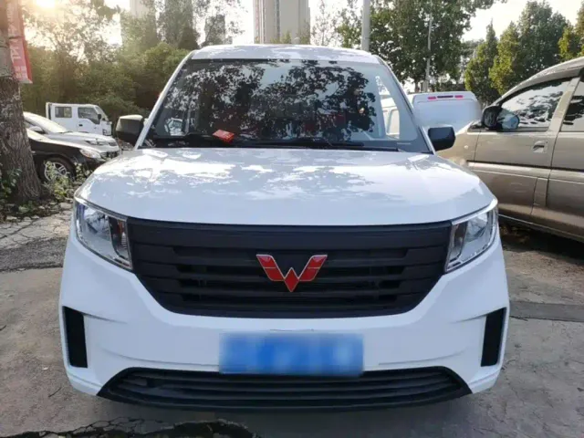 Wuling Zhengcheng — Фото автомобиля 2