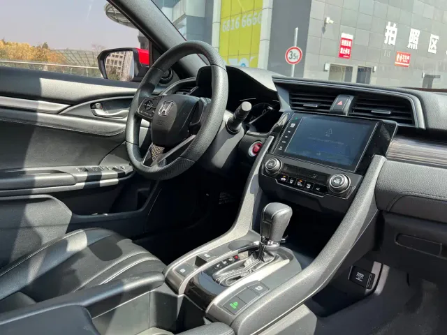 Honda Civic — Фото автомобиля 25