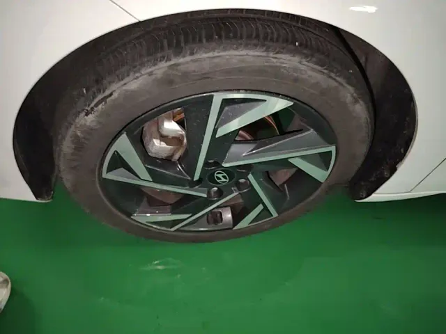 Hyundai Elantra — Фото автомобиля 22