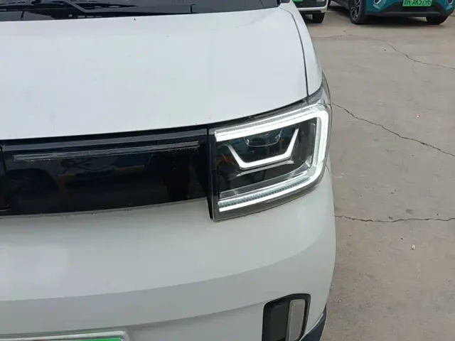 Wuling Hongguang Mini EV — Фото автомобиля 23