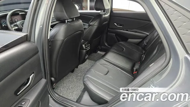 Hyundai AVANTE Новый Avante (CN7) — Фото автомобиля 11