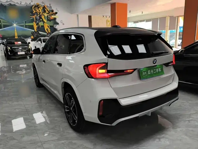 BMW X1 — Фото автомобиля 4