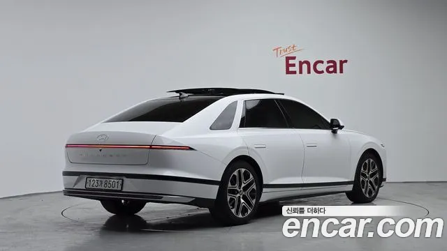 Hyundai Grandeur GN7 — Фото автомобиля 2