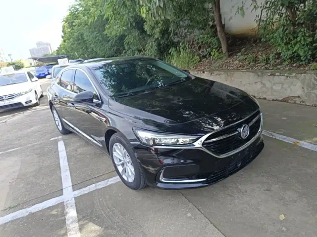 Buick LaCrosse — Фото автомобиля 3