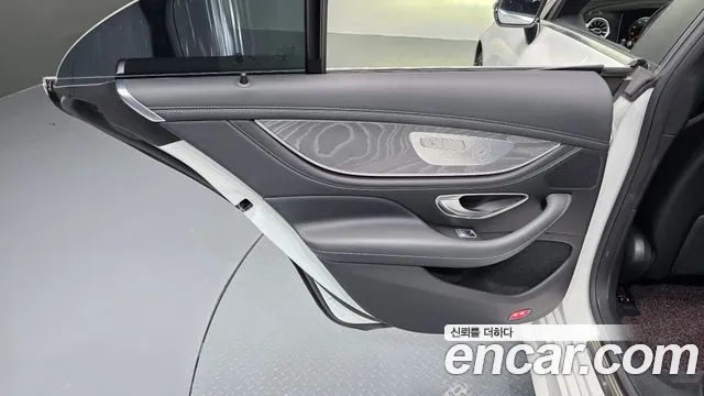 Mercedes-Benz CLS-Class — Фото автомобиля 21