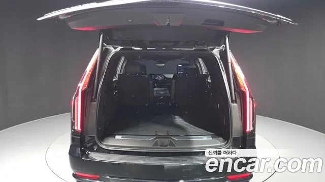 Cadillac Escalade 5th Gen — Фото автомобиля 20