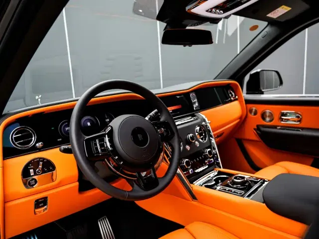 Rolls-Royce Cullinan — Фото автомобиля 7