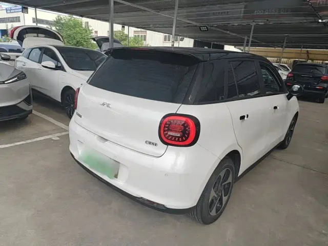 JAC Yiwei 3 — Фото автомобиля 6