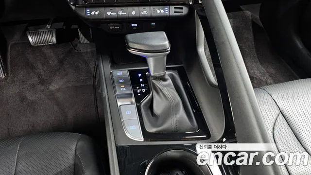 Hyundai AVANTE Новый Avante (CN7) — Фото автомобиля 9