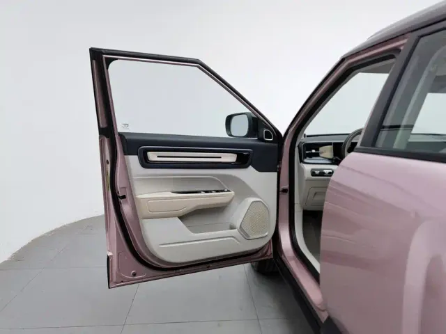 Geely ICON — Фото автомобиля 8