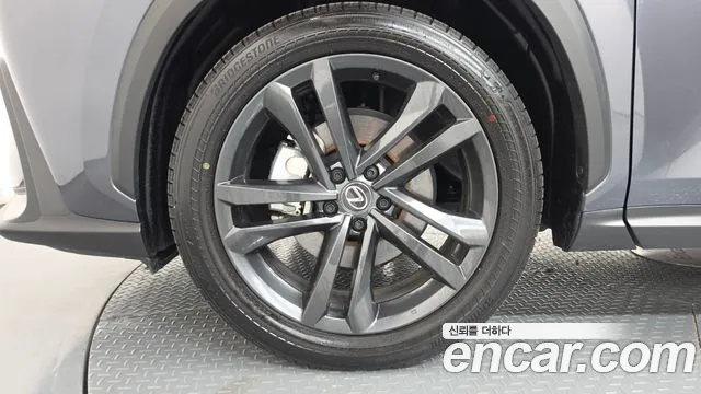Lexus NX 2nd Gen — Фото автомобиля 5
