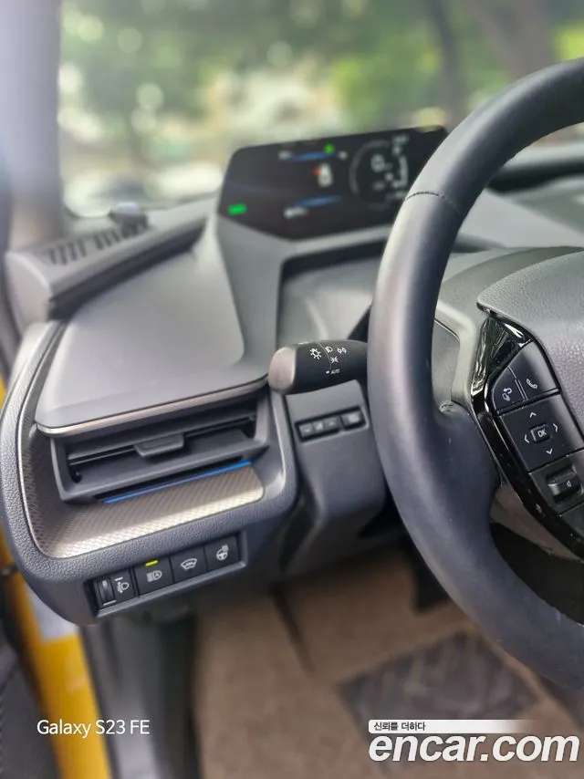 Toyota Prius — Фото автомобиля 16