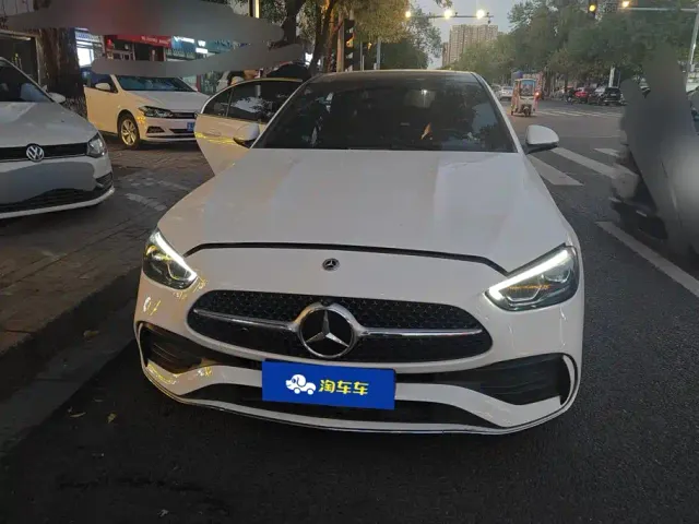 Mercedes-Benz C-Class — Фото автомобиля 2
