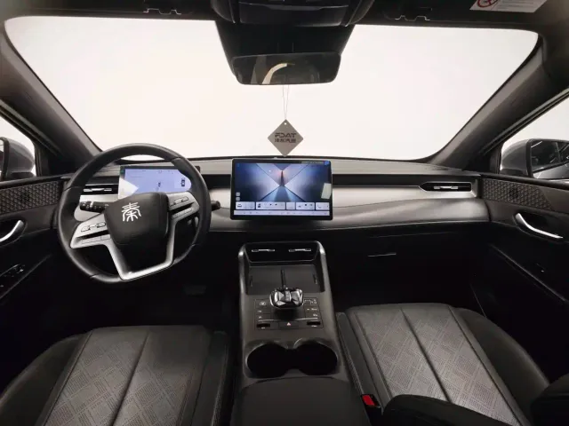 BYD Qin PLUS — Фото автомобиля 18
