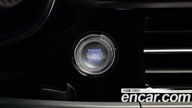 Genesis G70 New — Фото автомобиля 28