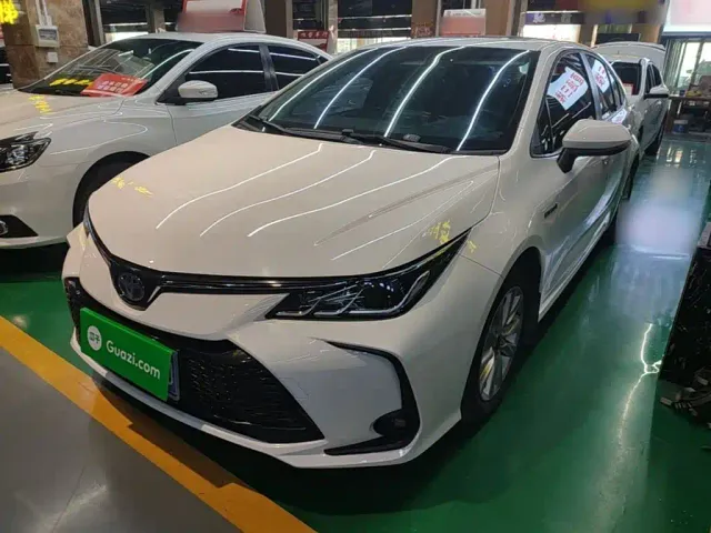Фотография автомобиля — Toyota Corolla