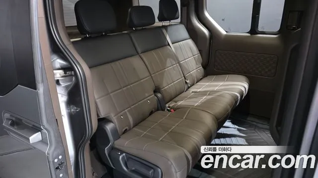 Kia PV5 — Фото автомобиля 12