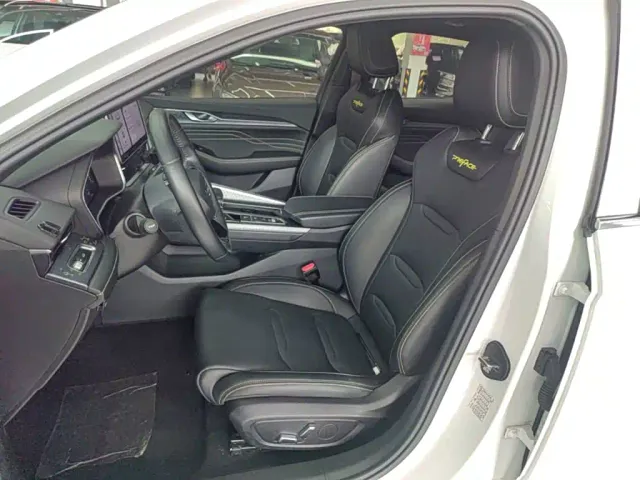 Geely Xingrui — Фото автомобиля 14