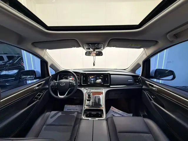 GAC Trumpchi M8 — Фото автомобиля 6