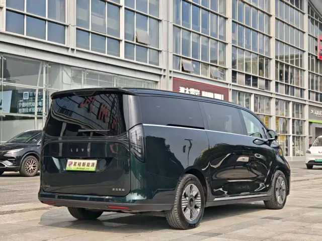 Geely Yizhen L380 — Фото автомобиля 18