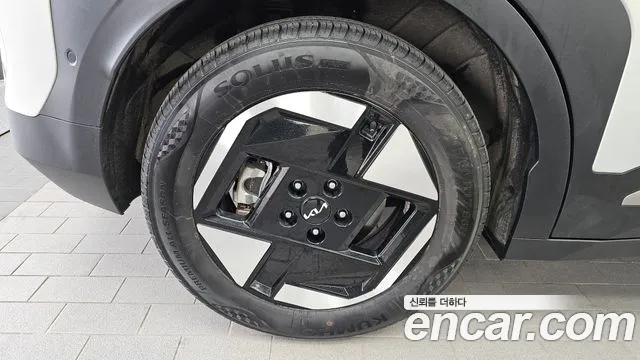 Kia EV3 — Фото автомобиля 5